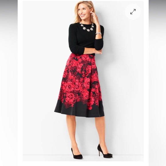 Talbots Full Pleated Holiday Skirt Red Floral Sz 10 - Picture 1 of 10